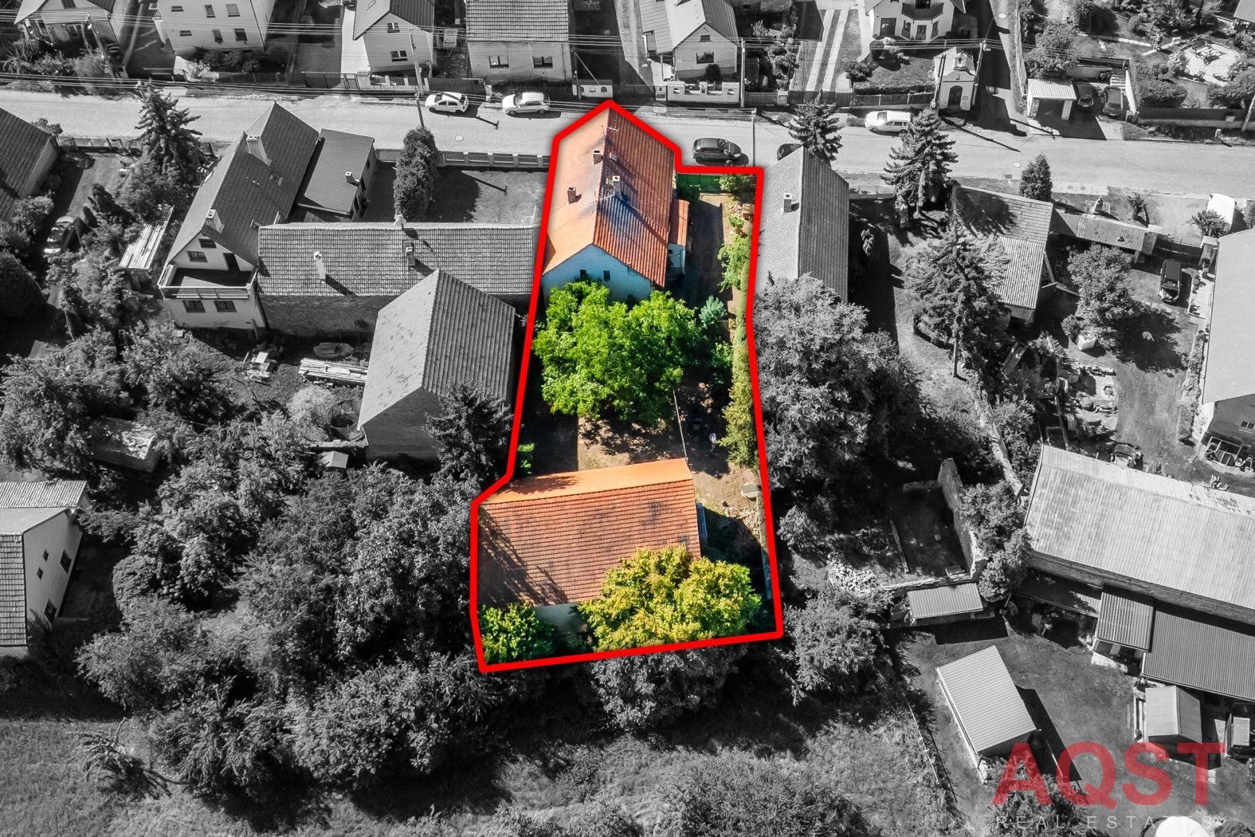 Rodinné domy, Nouzov, Senomaty, 289 m²