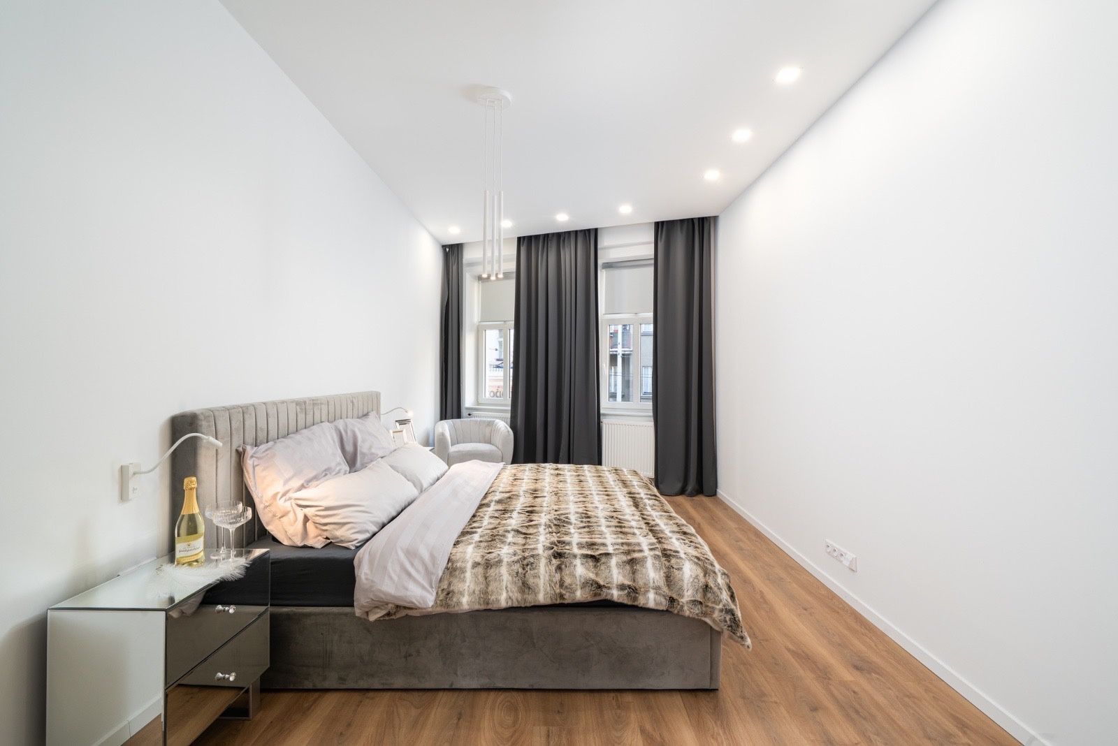 2+kk, Milady Horákové, Praha - Holešovice, 58 m² - 1
