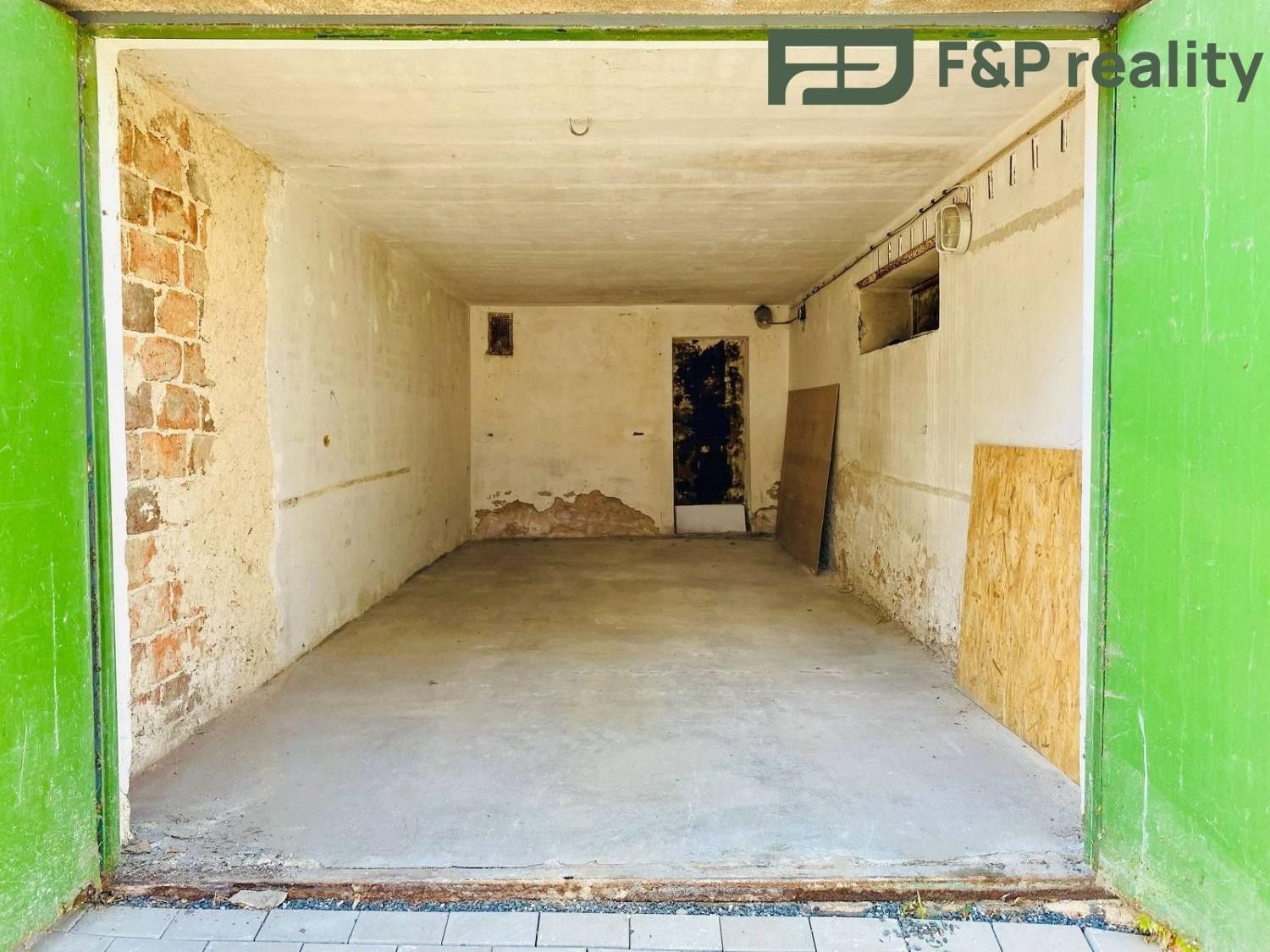Nemovitost · 16 m² · Čestlická, Praha - 3