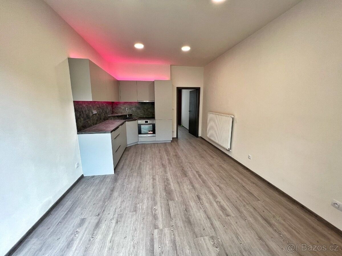 Pronájem byt - Třebíč, 674 01