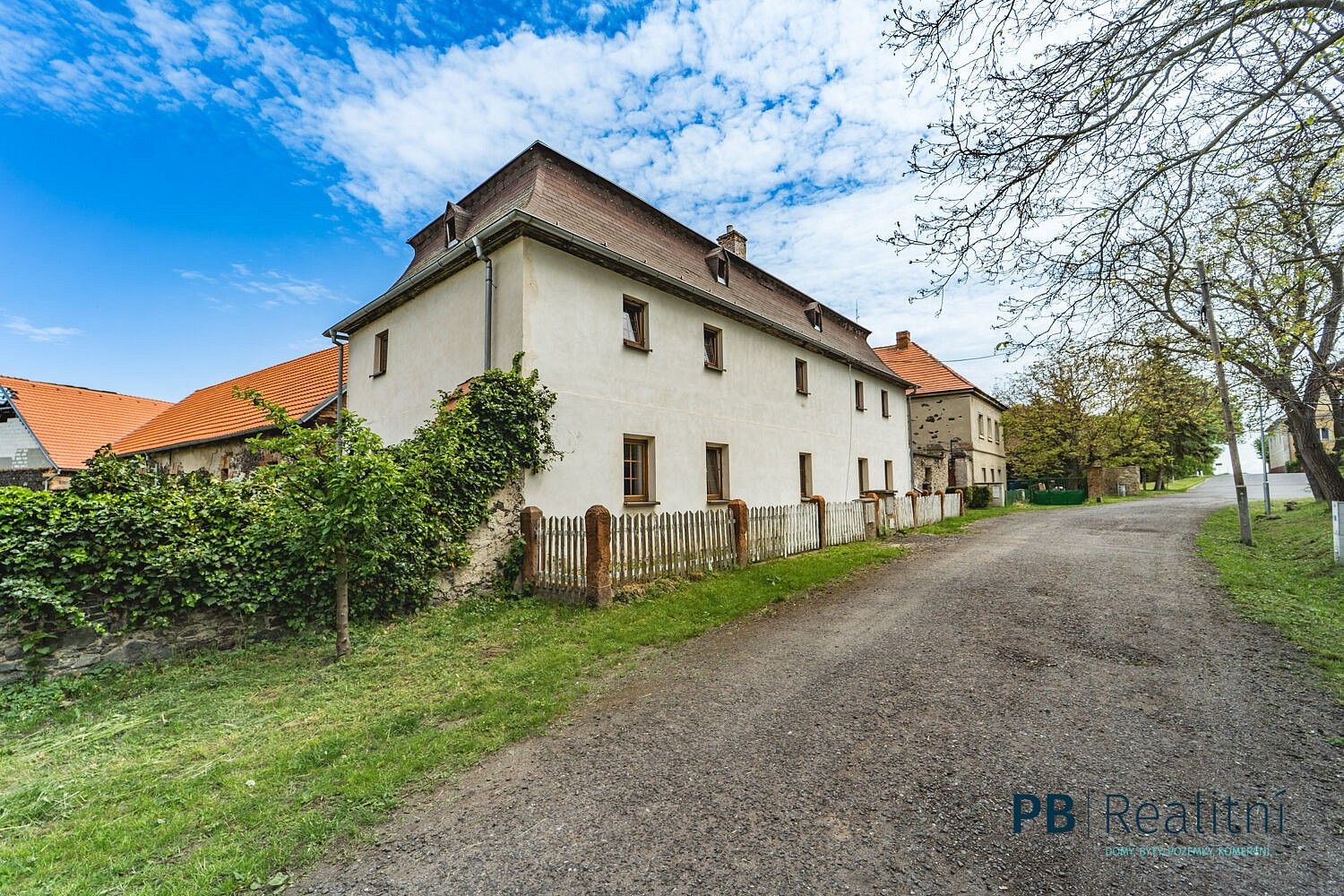 Rodinný dům · 300 m² · Krásný Dvůr - Chrašťany, okres Louny, Ústecký kraj - 3