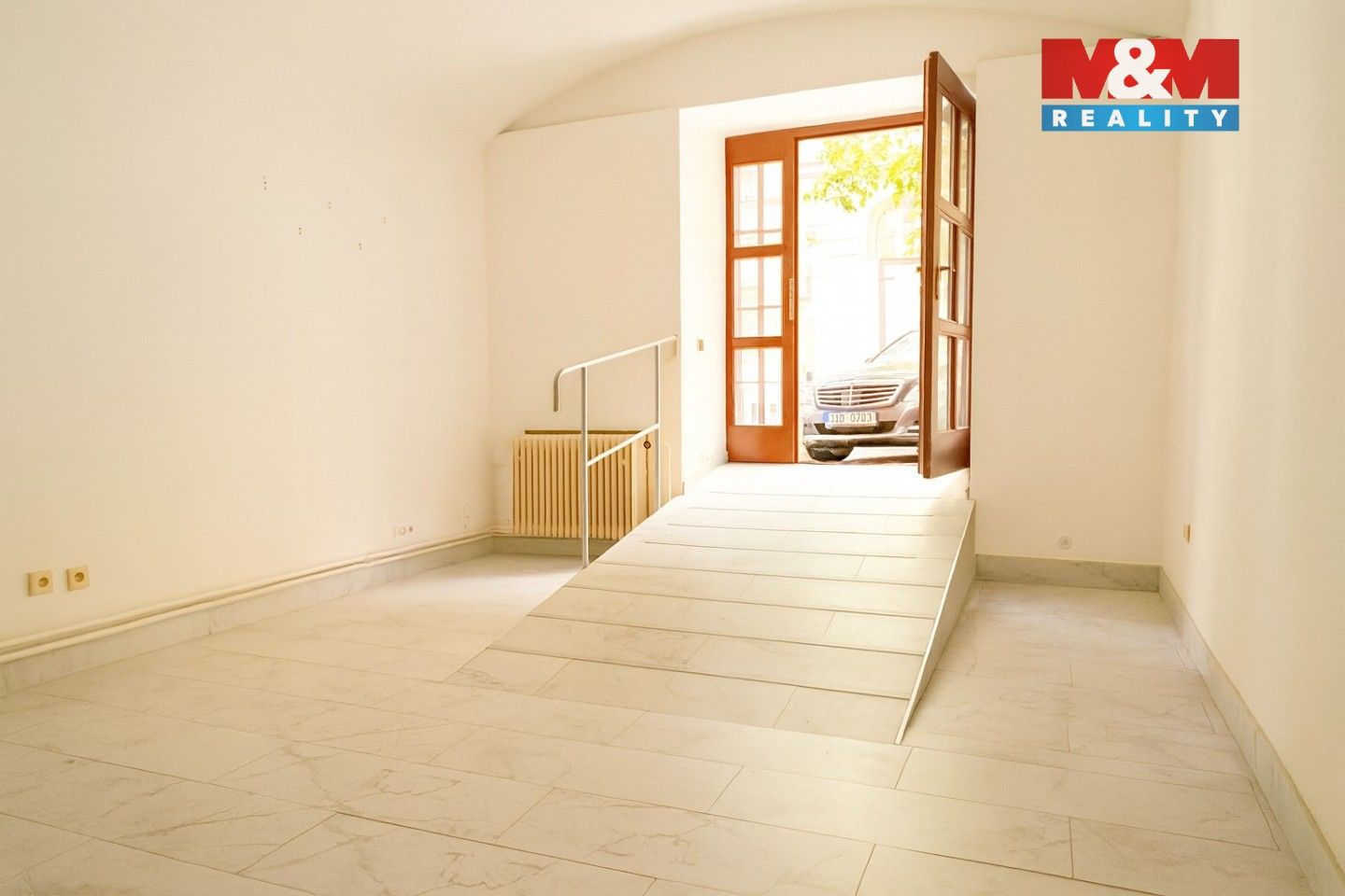 Prodej obchodní prostory - Chodská, Praha, 77 m²