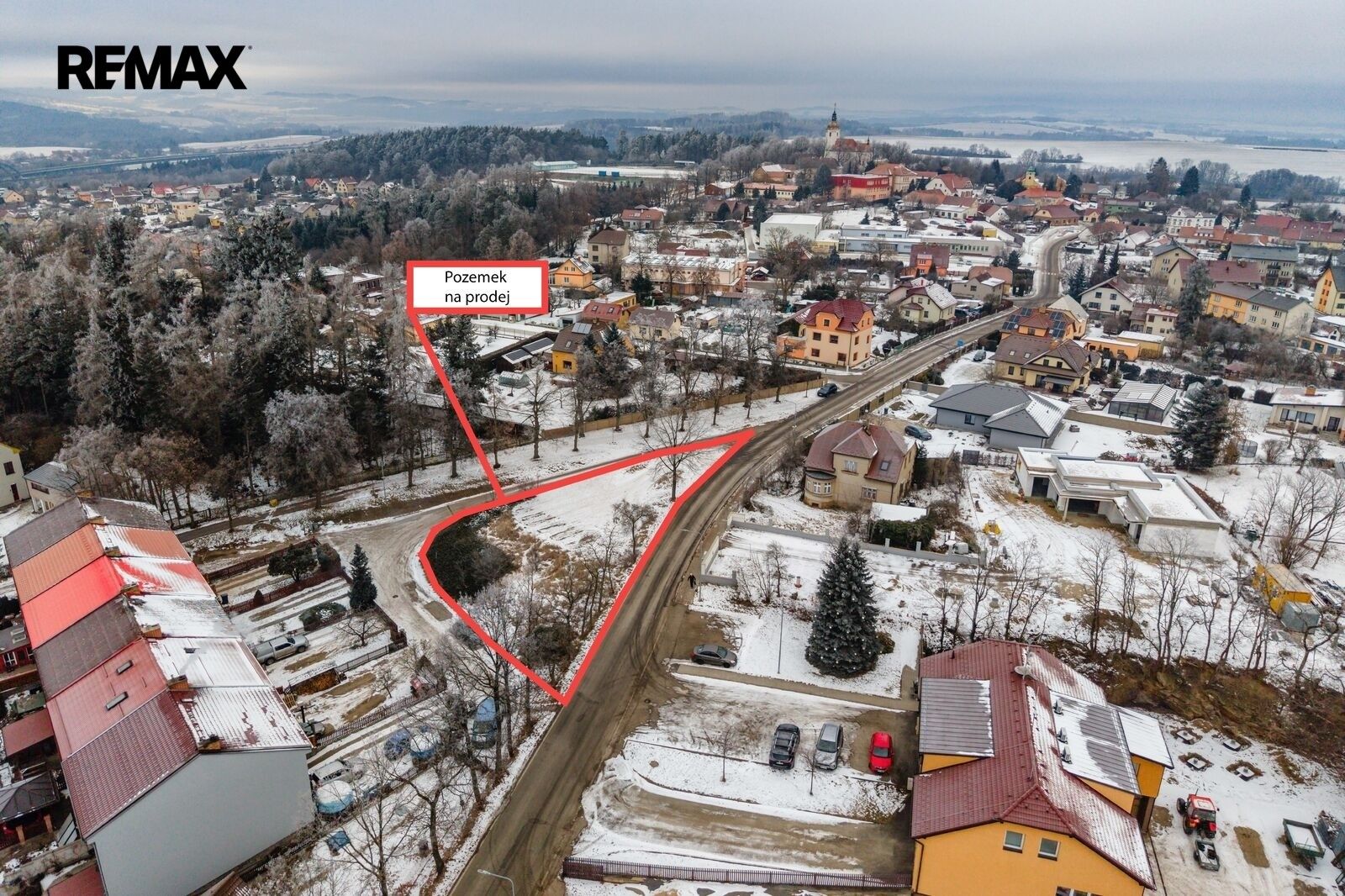 Pozemek pro bydlení, 806 m²