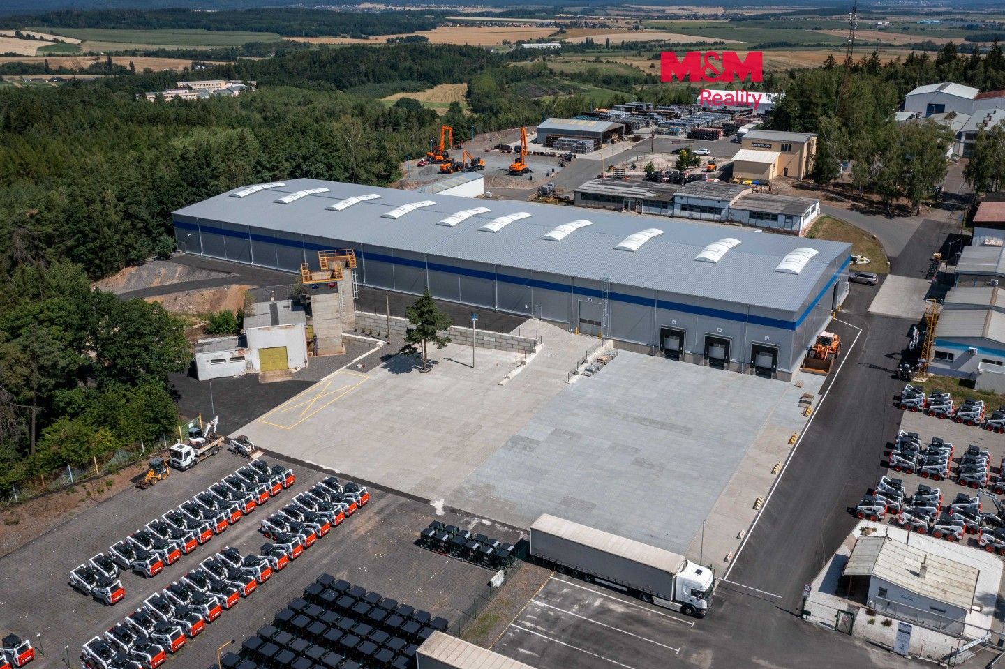 Sklady, Dubno, 3 885 m² - 1