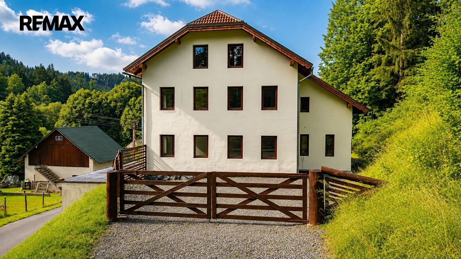 Rodinný dům · 600 m² · Bozkov, okres Semily - 3