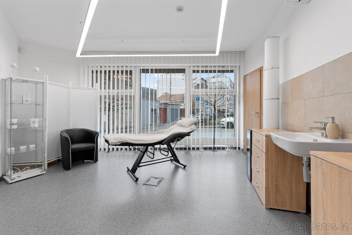 Obchodní prostory, Praha, 150 00