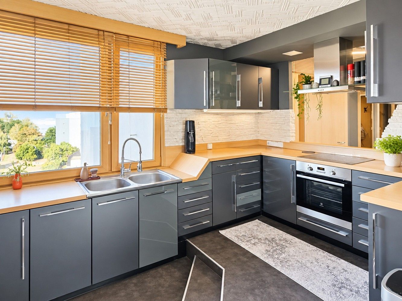 3+1, Praha - Hloubětín, okres Praha 14, Hlavní město Praha, 87 m² - 2