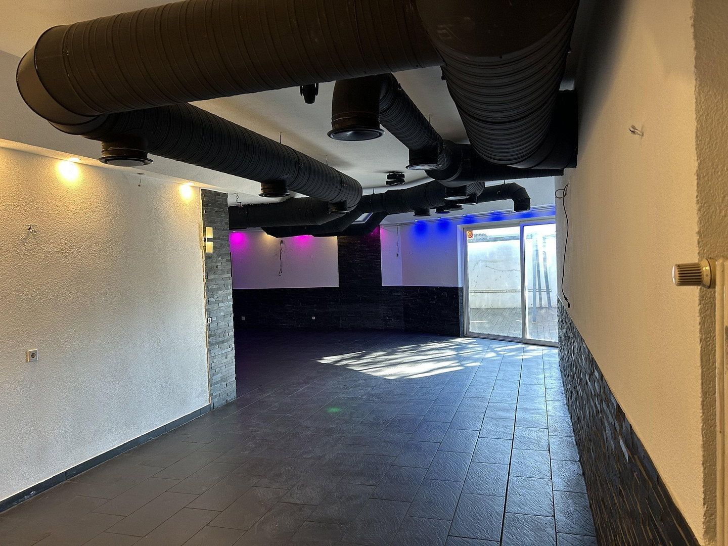 Obchodní prostory, , Země Sársko, 360 m² - 2