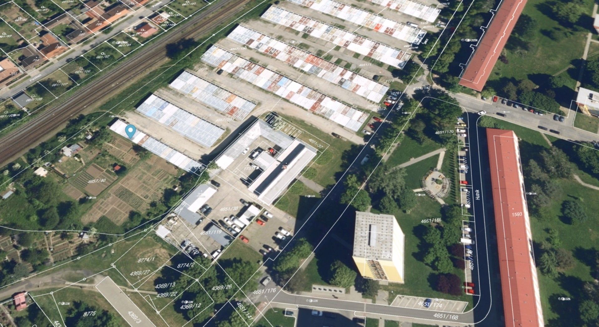 Prodej garáž - Hutník, Veselí nad Moravou, 19 m²