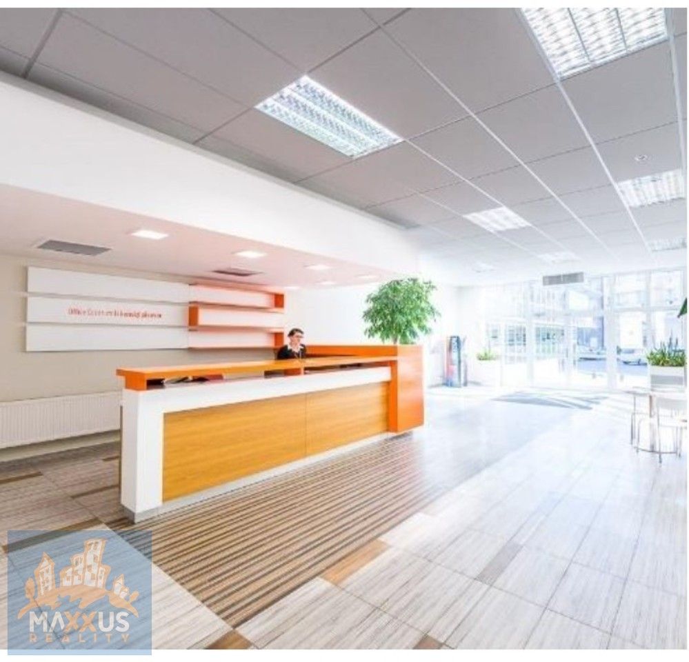 Pronájem kancelář - Praha, 180 00