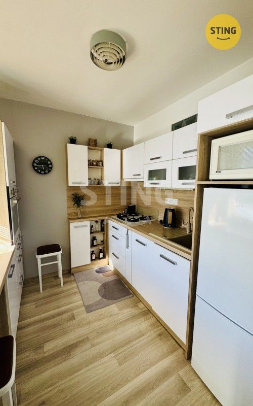 Pronájem byt 2+1 - nábřeží Závodu míru, Pardubice, 54 m² - 2