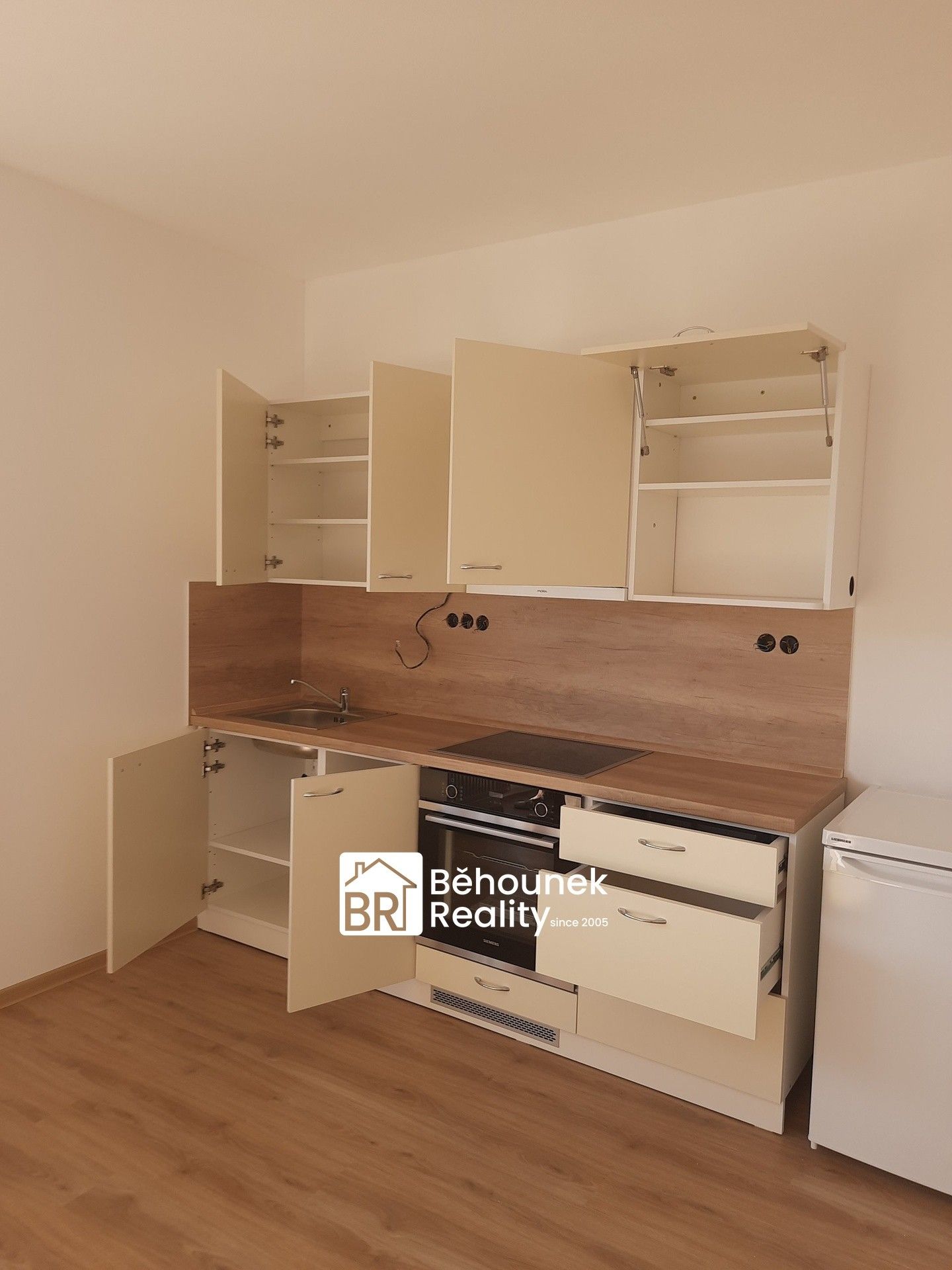 Pronájem byt 1+kk - U Areálu, Tábor, 33 m² - 5