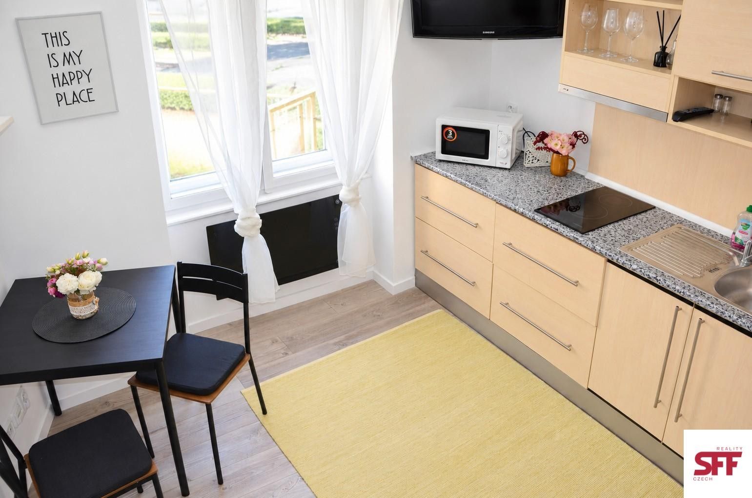 1+kk, Na bojišti, Praha, 17 m² - 1