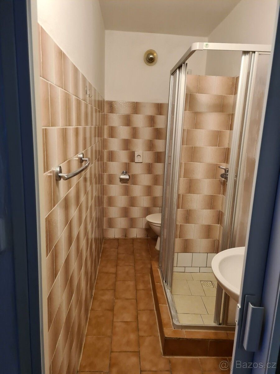 Byty, Kolín, 280 02