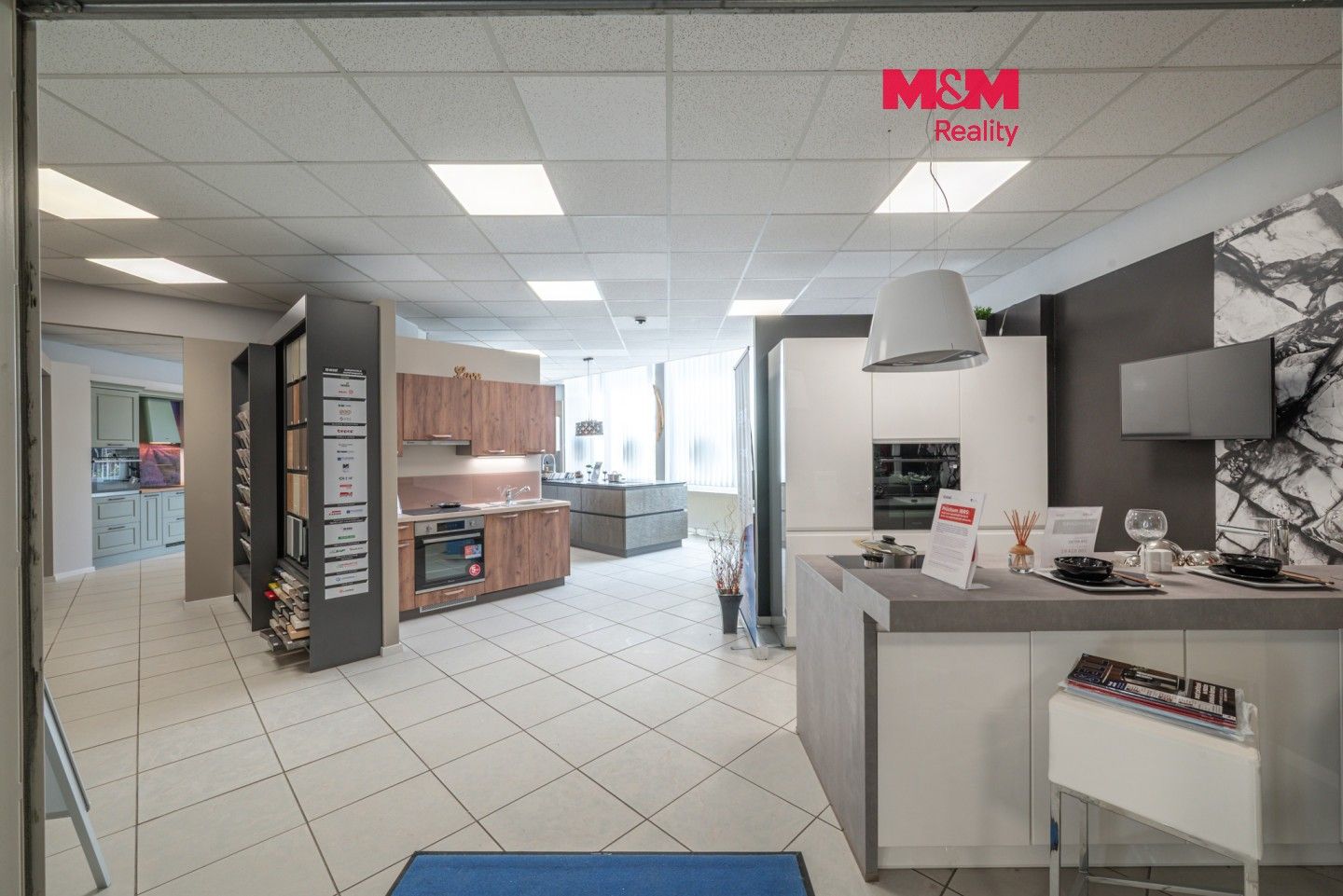 Obchodní prostory, Zámecká, Tachov, 117 m² - 1