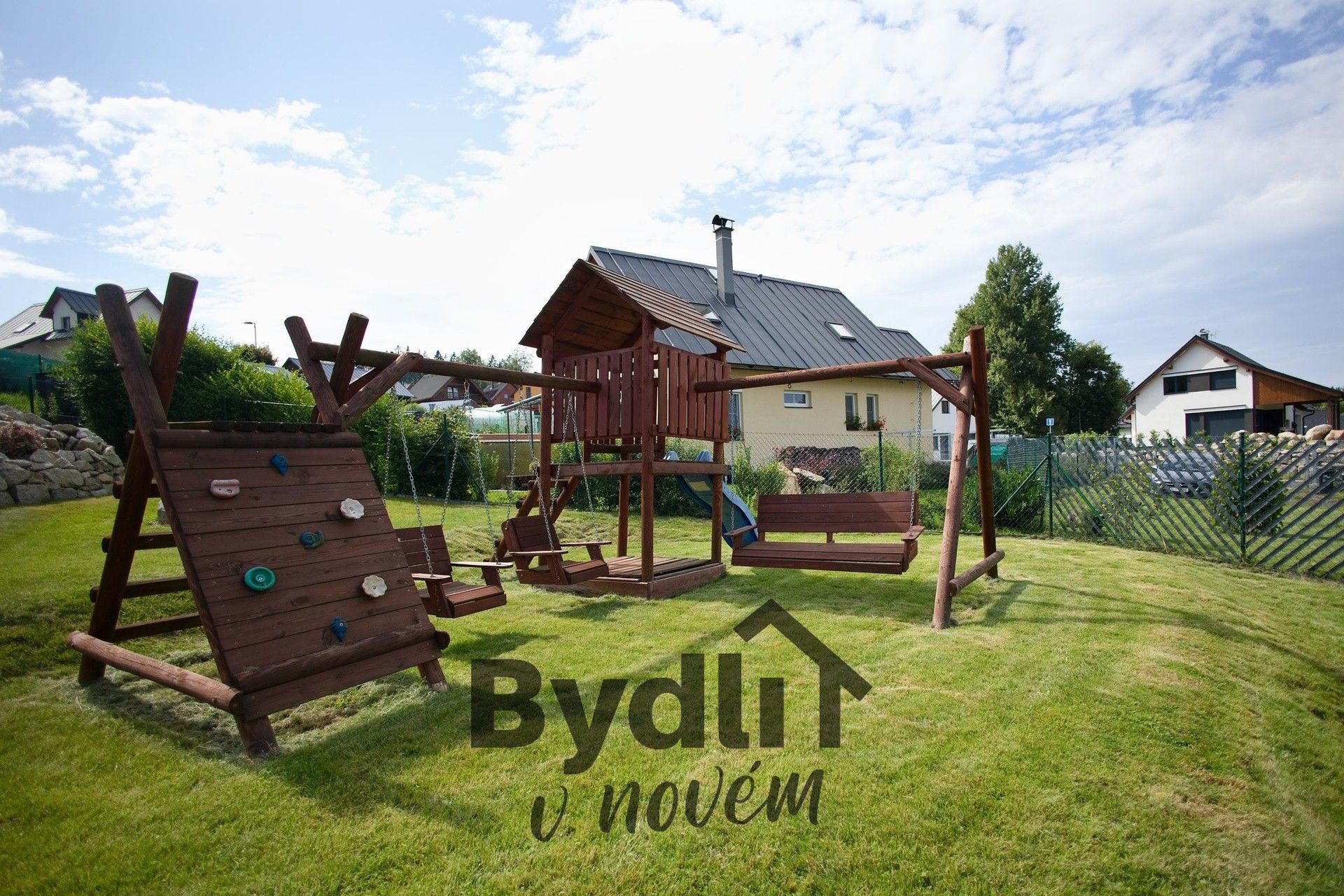 Prodej rodinný dům - Pod Hřištěm, Smržovka, 226 m²