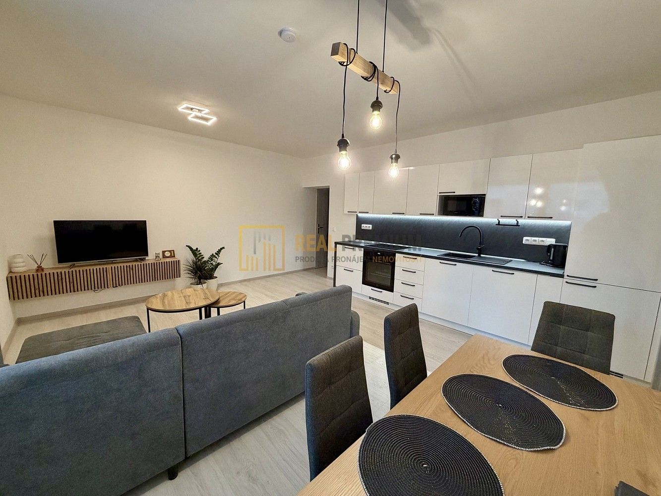 2+kk, Hradišťská, Uherský Ostroh - Ostrožské Předměstí, okres Uherské Hradiště, 48 m² - 1