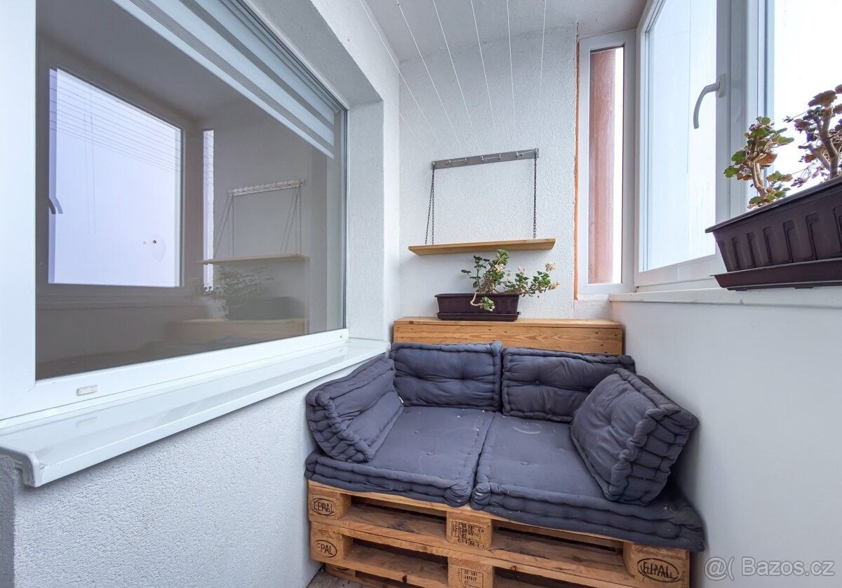 Pronájem byt - Chomutov, 430 04