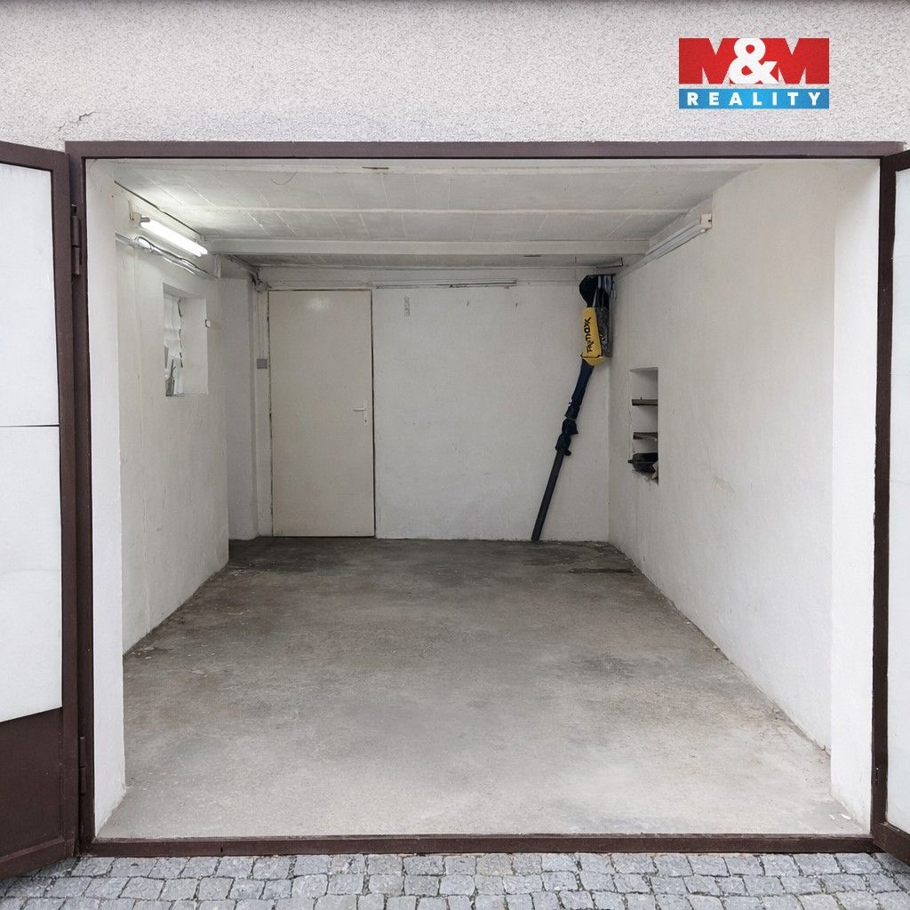 Pronájem garáž - Bří Rybářů, Kladno, 15 m²
