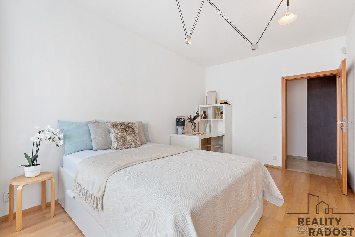 Prodej byt - Praha, 155 00