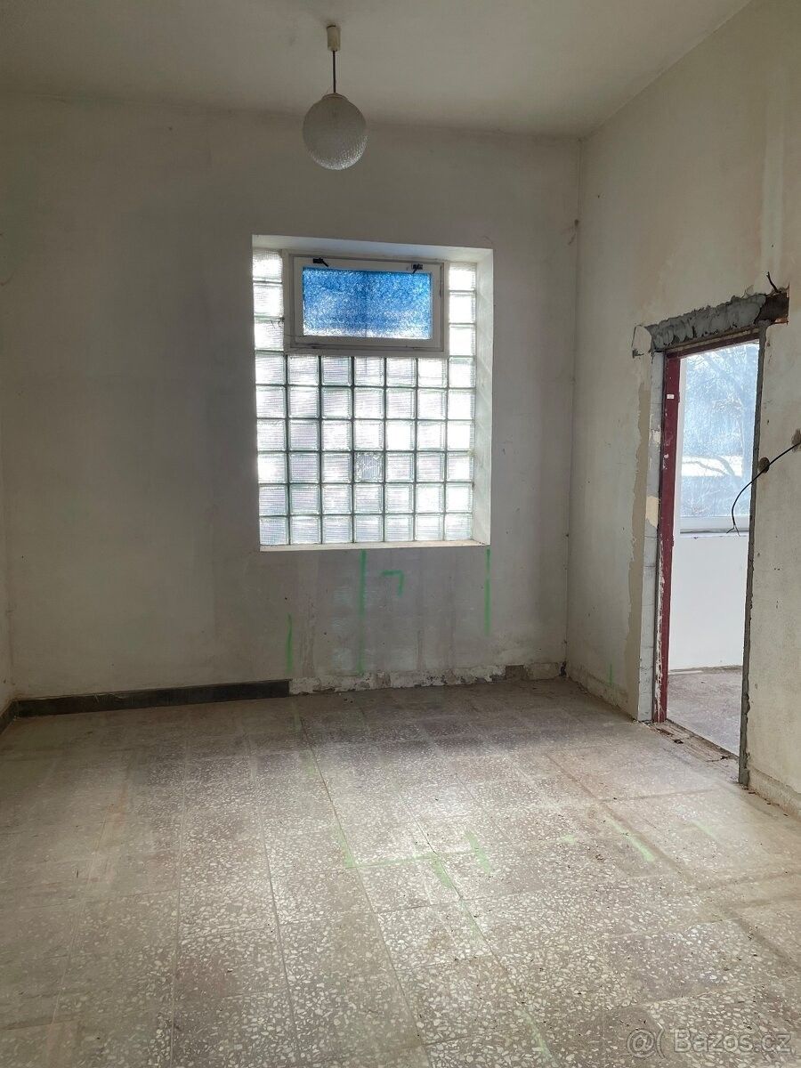 Pronájem obchodní prostory - Mikulovice u Jeseníku, 790 84