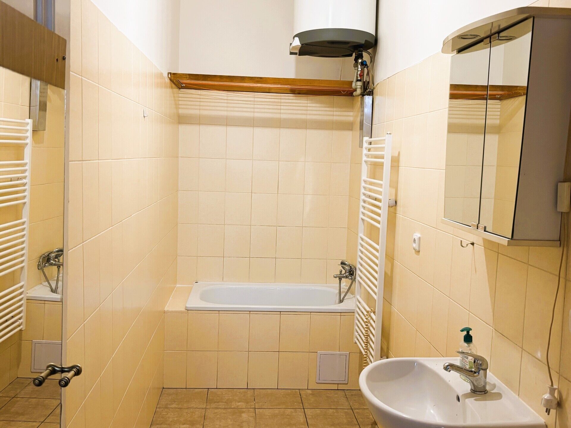 Pronájem byt 2+kk - U Santošky, Praha, 46 m²