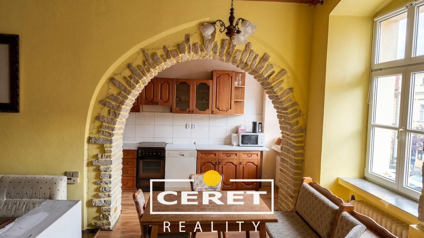 3+kk, Hošťálkovo náměstí , Žatec, 111 m² - 1
