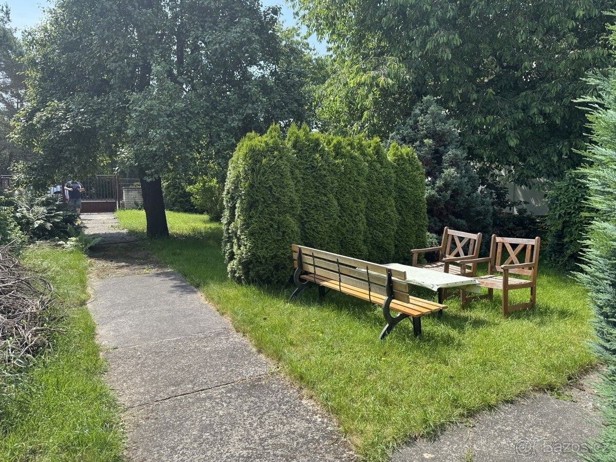 Pronájem rodinný dům - Praha, 104 00