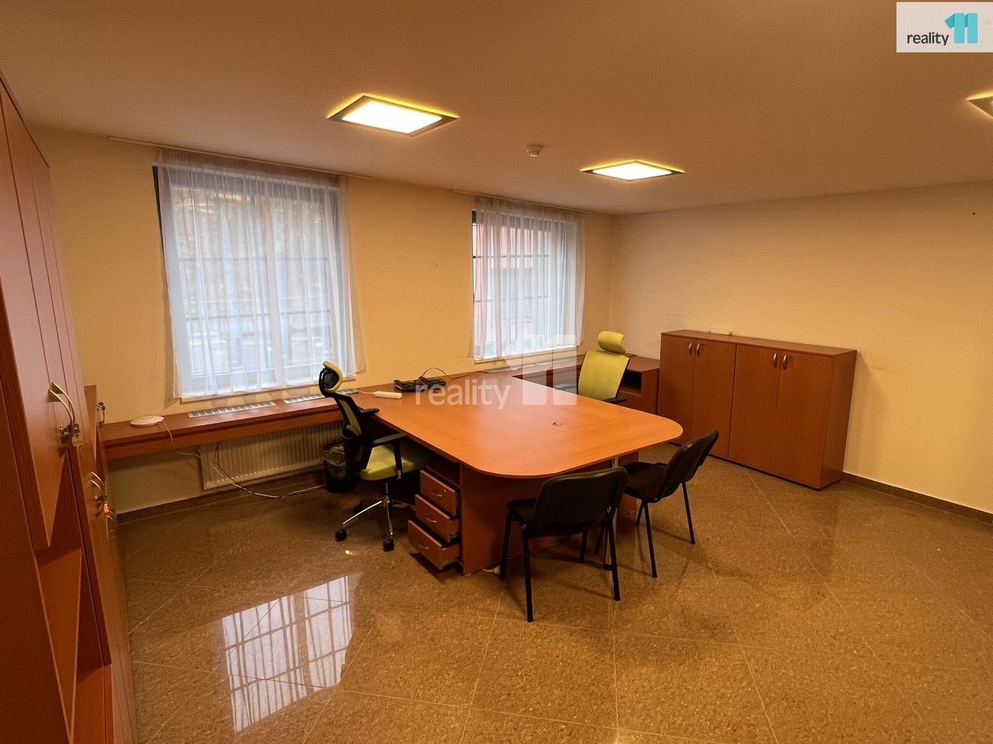 Kanceláře, Chebská, Karlovy Vary, 27 m²