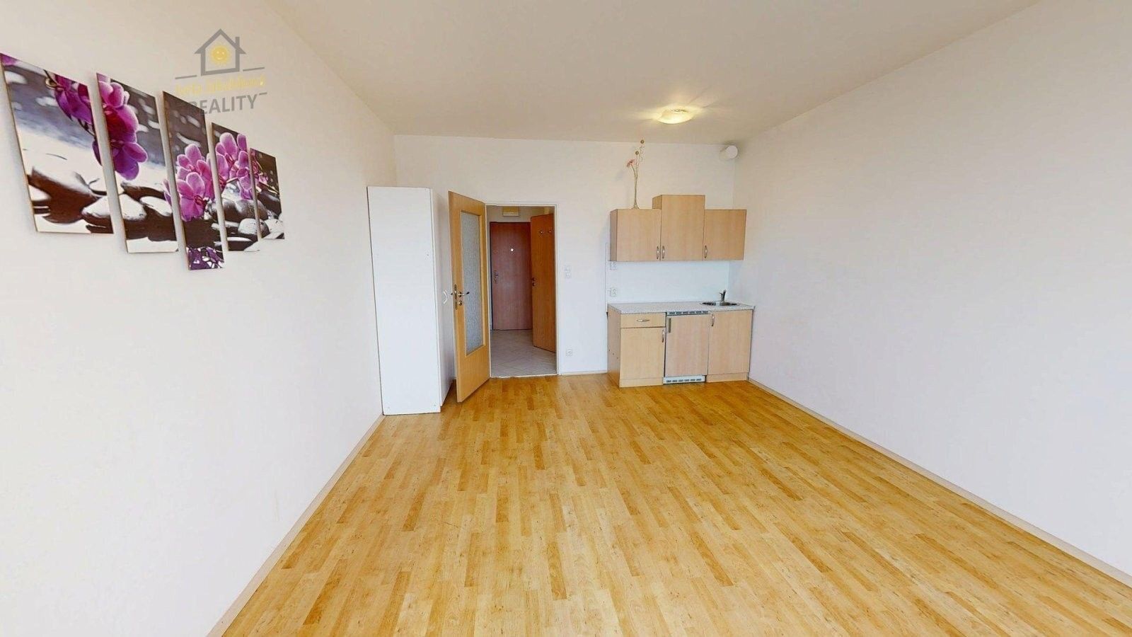 Prodej byt 1+kk - Podkovářská, Praha, 31 m²