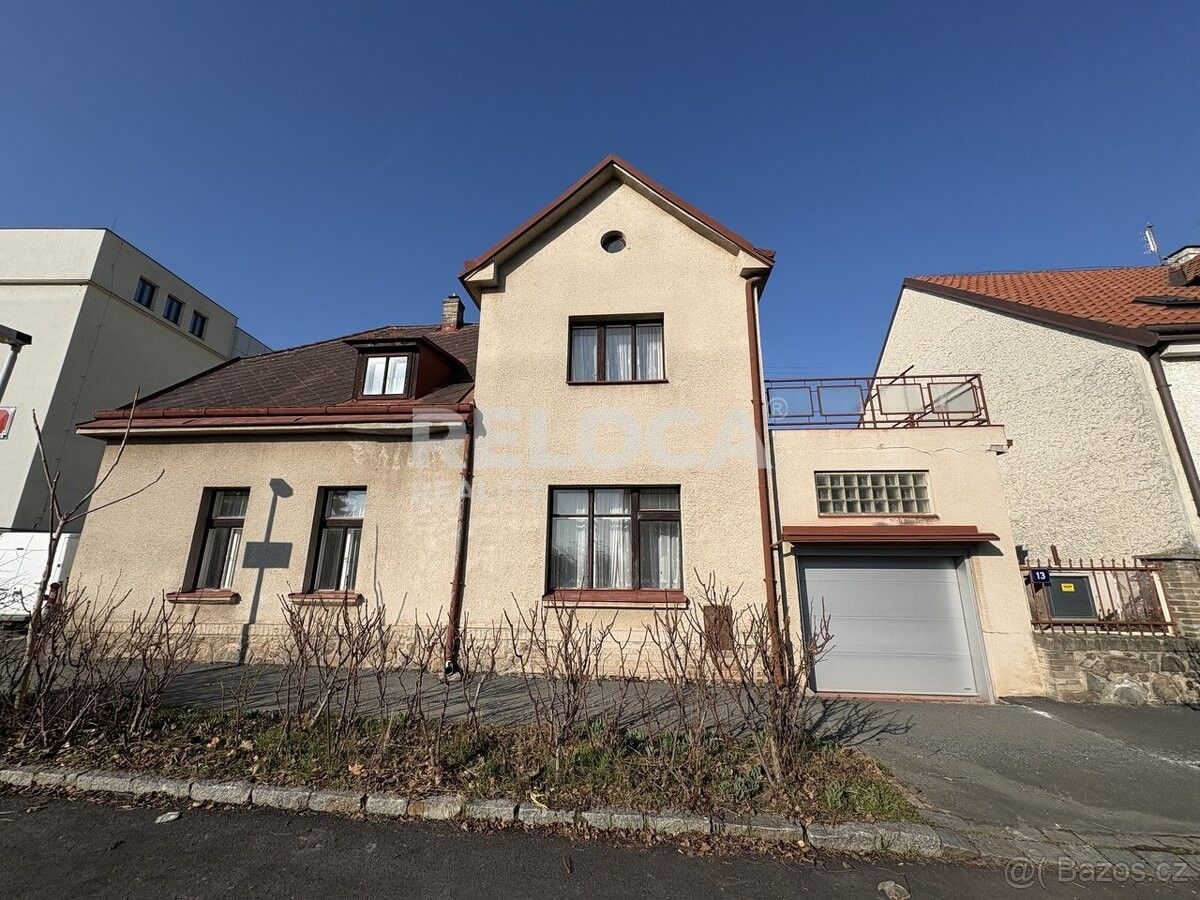 Rodinné domy, Praha, 102 00