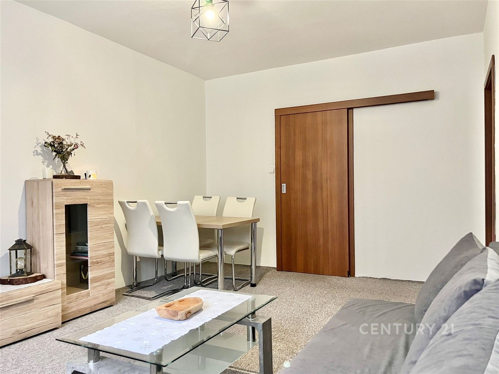 Pronájem byt 2+1 - Velehradská 2712, Kroměříž, 57 m²