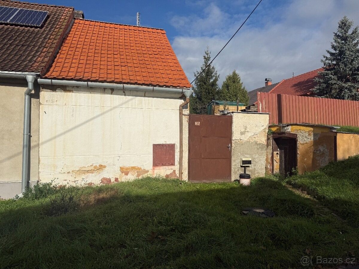 Rodinné domy, Jezeřany-Maršovice, 671 75