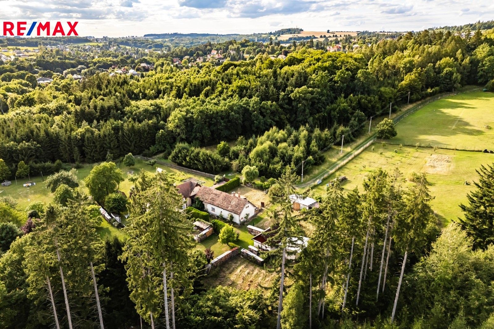 Prodej pozemek pro bydlení - Velké Popovice, 1 m²