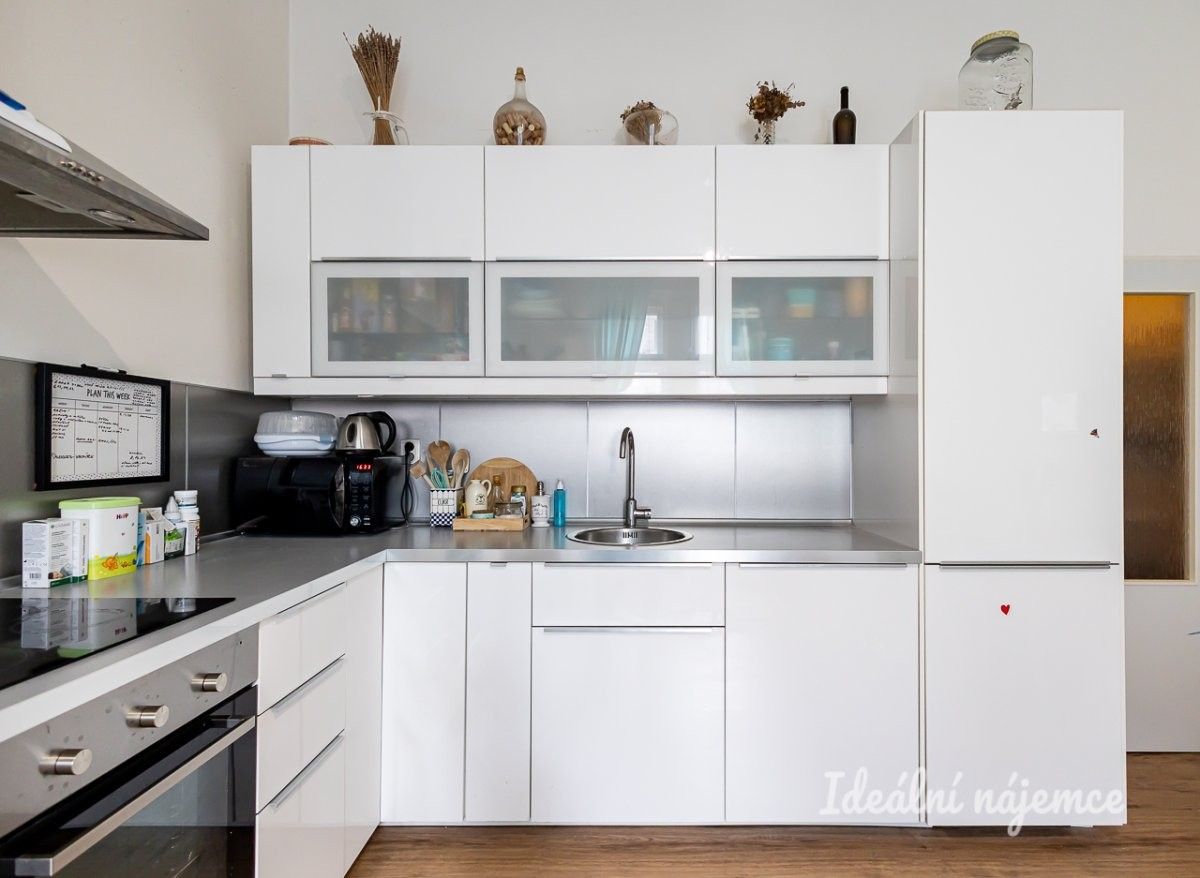 Pronájem byt 2+kk - Březinova, Praha, 50 m²