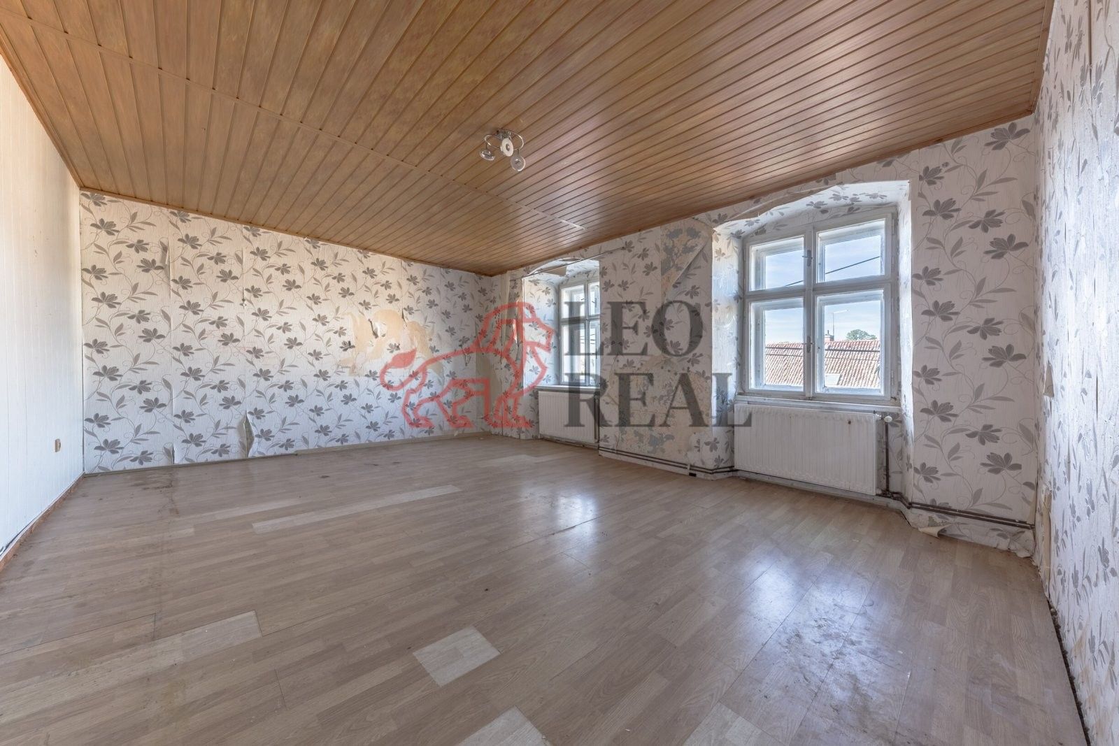 Prodej rodinný dům - Budovcova, Mnichovo Hradiště, 500 m²