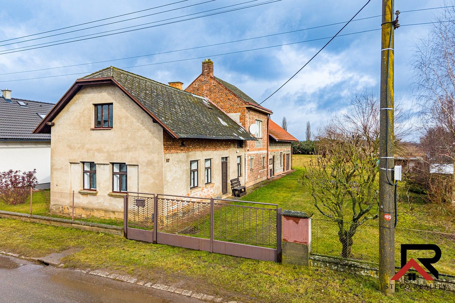 Prodej rodinný dům - Lochenice, okres Hradec Králové, 209 m² - 5