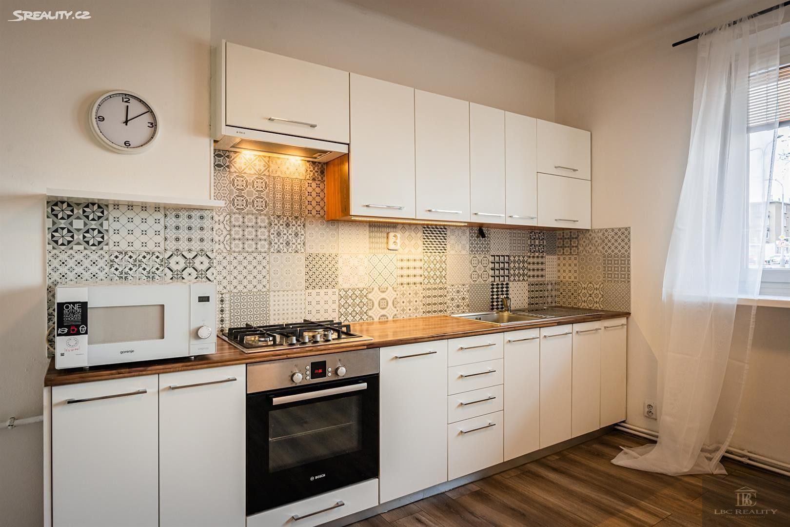 Byt 2+kk · 55 m² · Novovysočanská  , Praha - 3