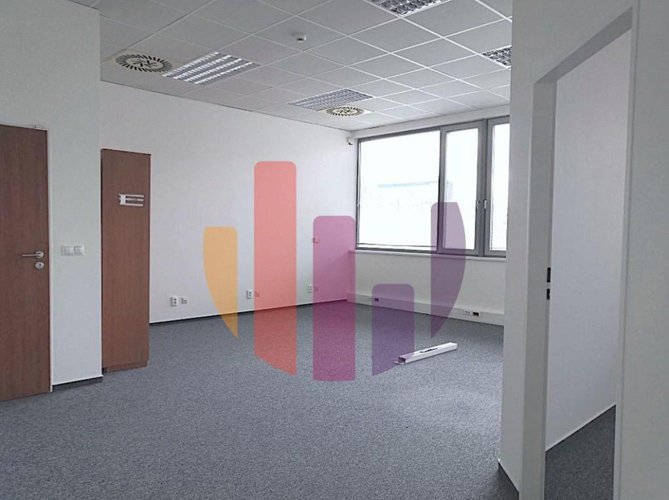 Kancelář · 238 m² · Praha - Strašnice, okres Praha 3, Hlavní město Praha - 4