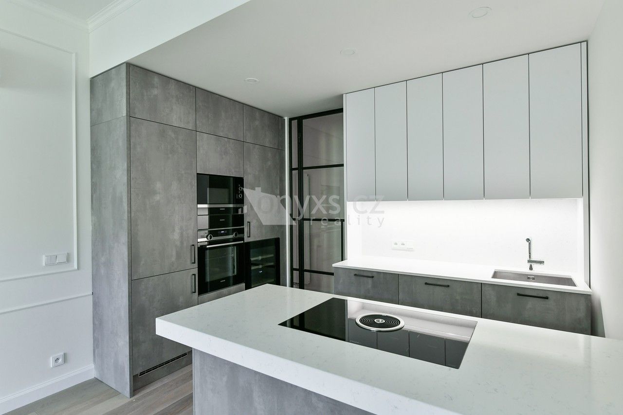 3+kk, náměstí Jiřího z Poděbrad, Praha, 93 m²