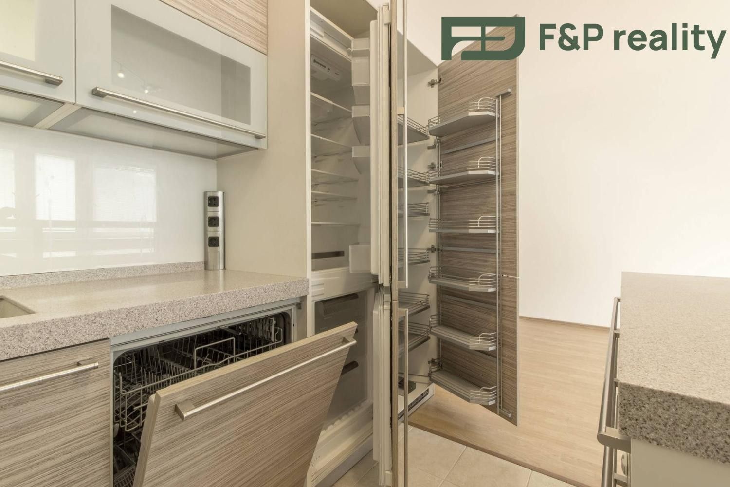 Pronájem byt 3+kk - V zahradách, Praha, 80 m² - 5