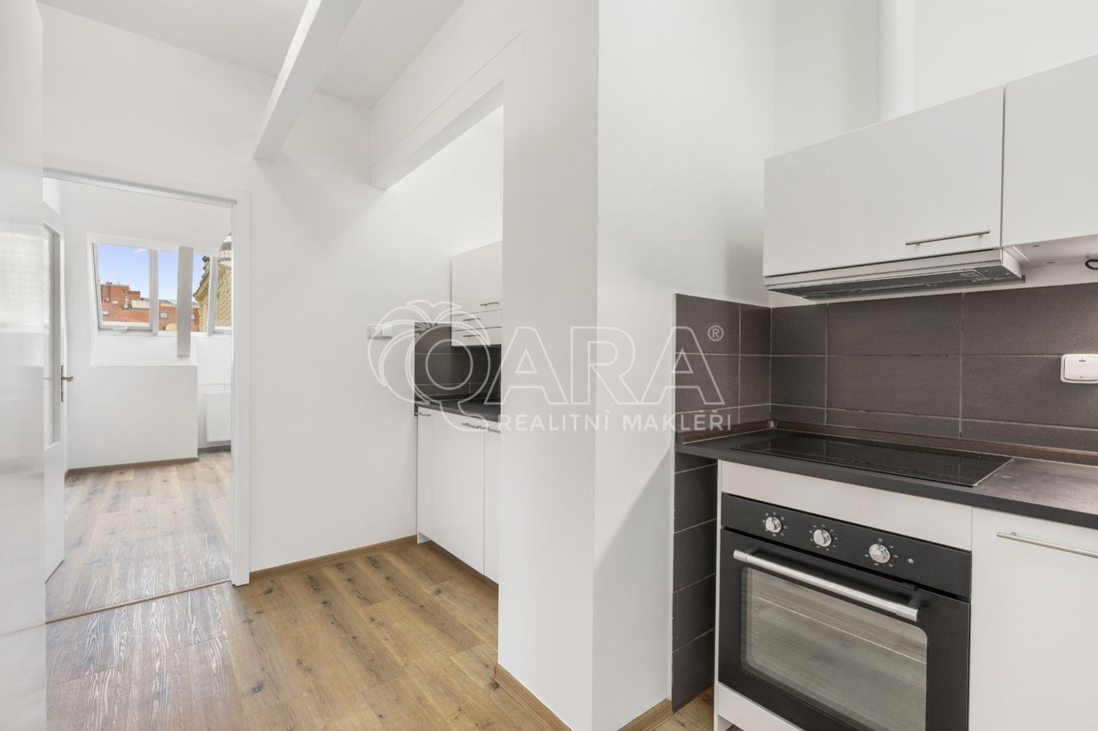 Pronájem byt 3+kk - Římská, Praha, 74 m² - 2