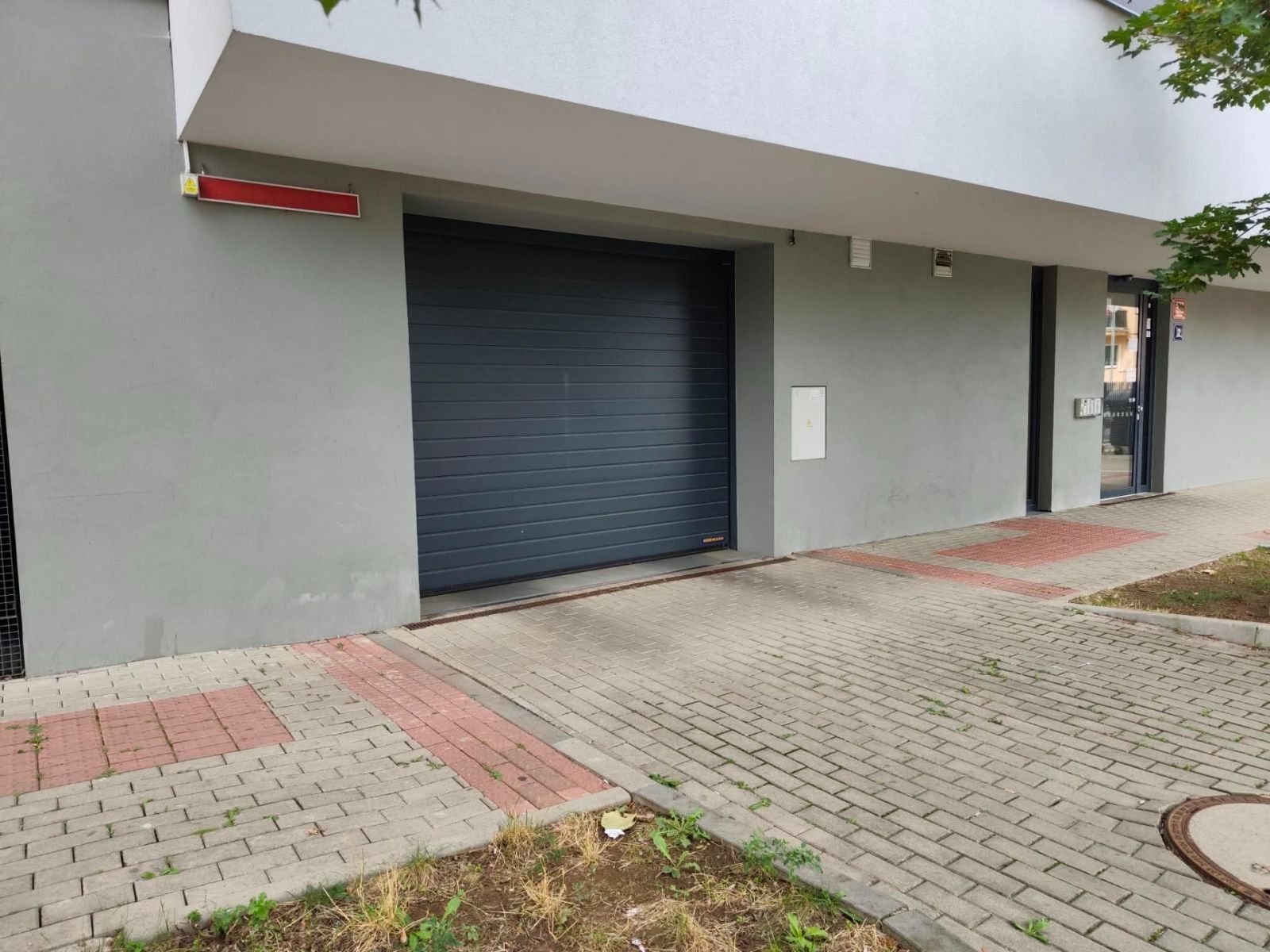 Garáž · 8 m² · Cukrova, Praha - Černý Most - 3