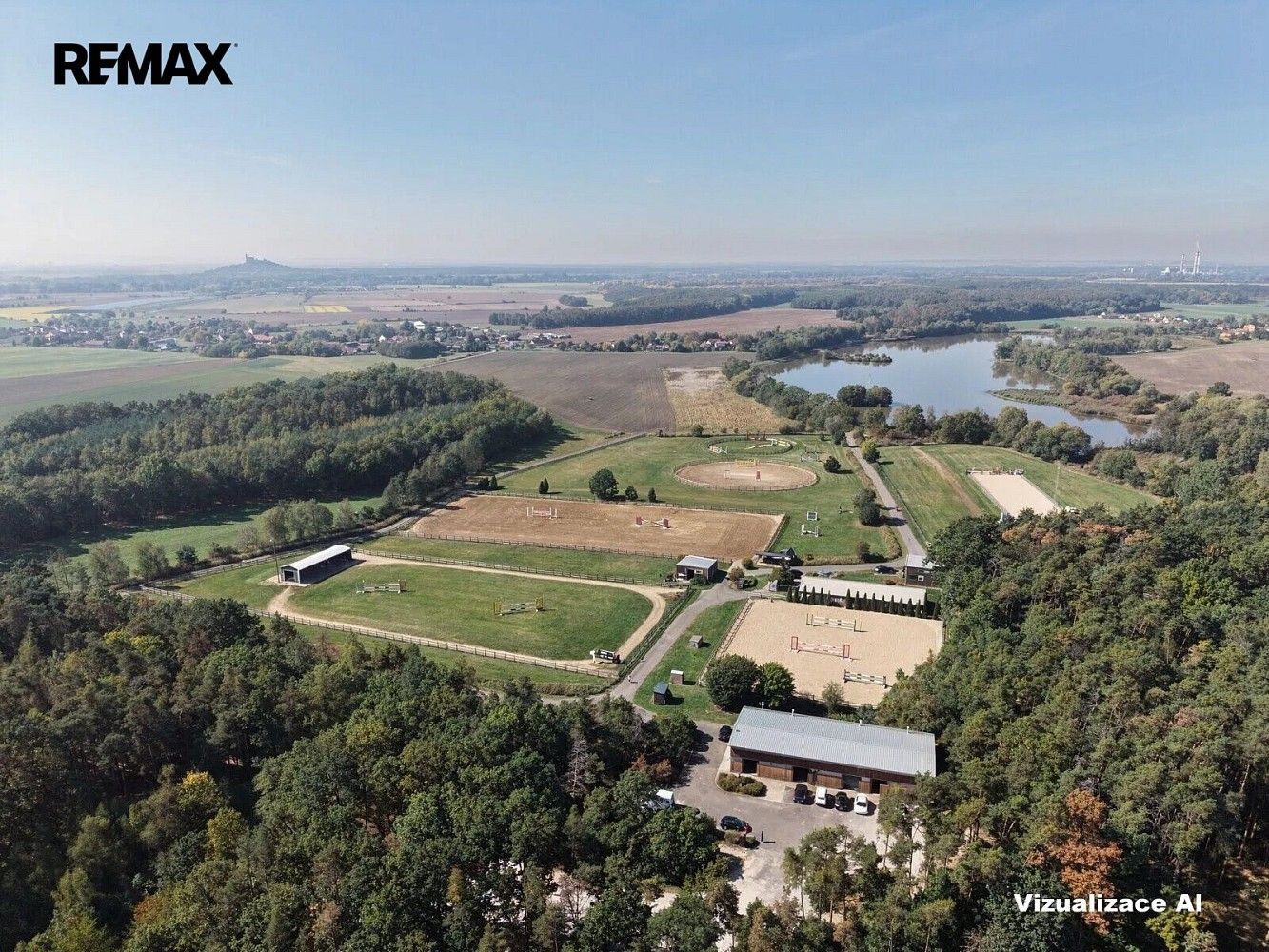 Komerční pozemek, 99 492 m²
