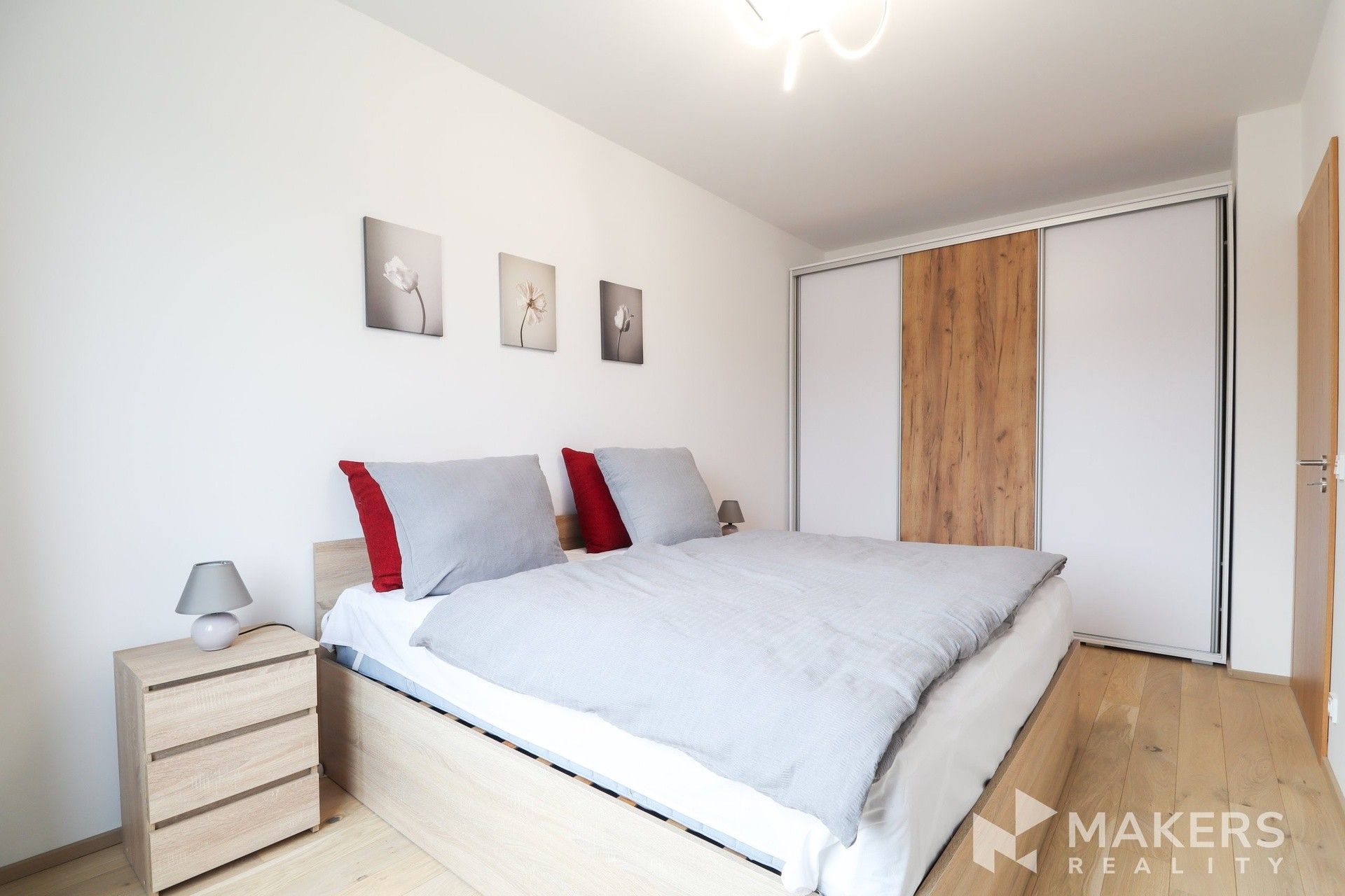 Byt 2+kk · 60 m² · Růžodolská, Praha - 3