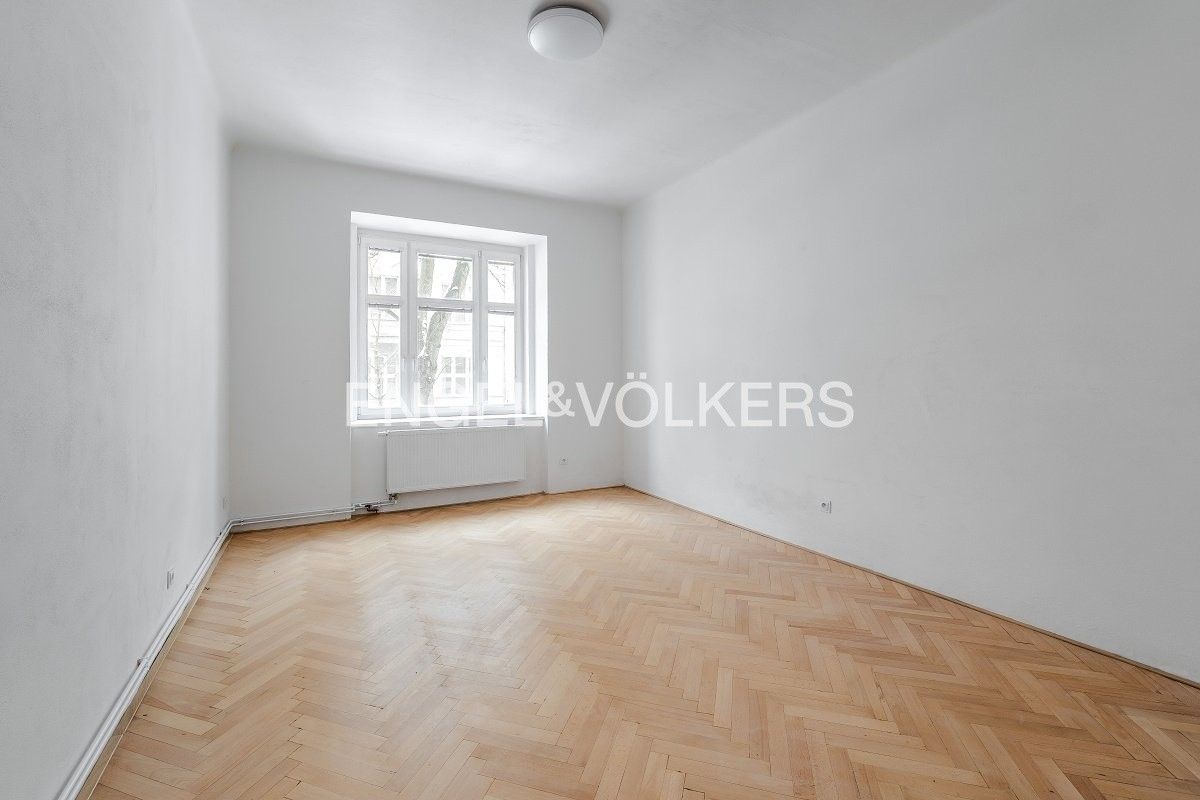 3+1, Národní obrany, Praha, 104 m²