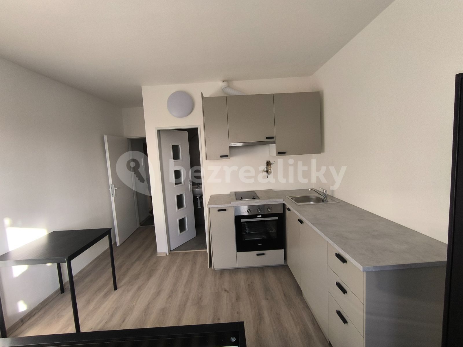 1+kk, Jasmínová, Praha - Záběhlice, 20 m² - 1