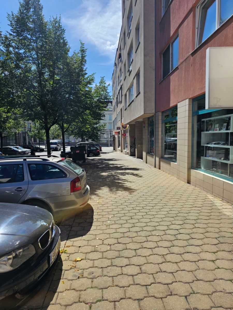 Garáž · 13 m² · Bratří Dohalských, Praha - Vysočany - 4