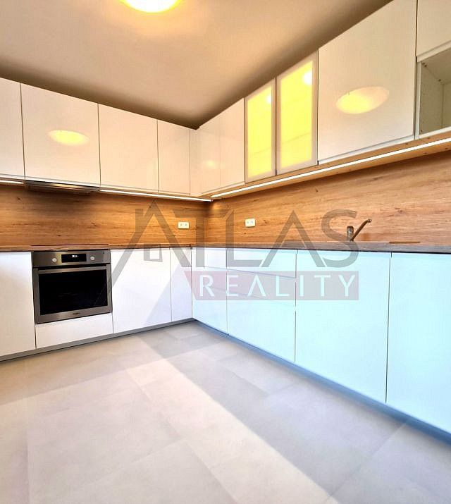 Rodinný dům · 300 m² · Průhonice, okres Praha-západ, Středočeský kraj - 3