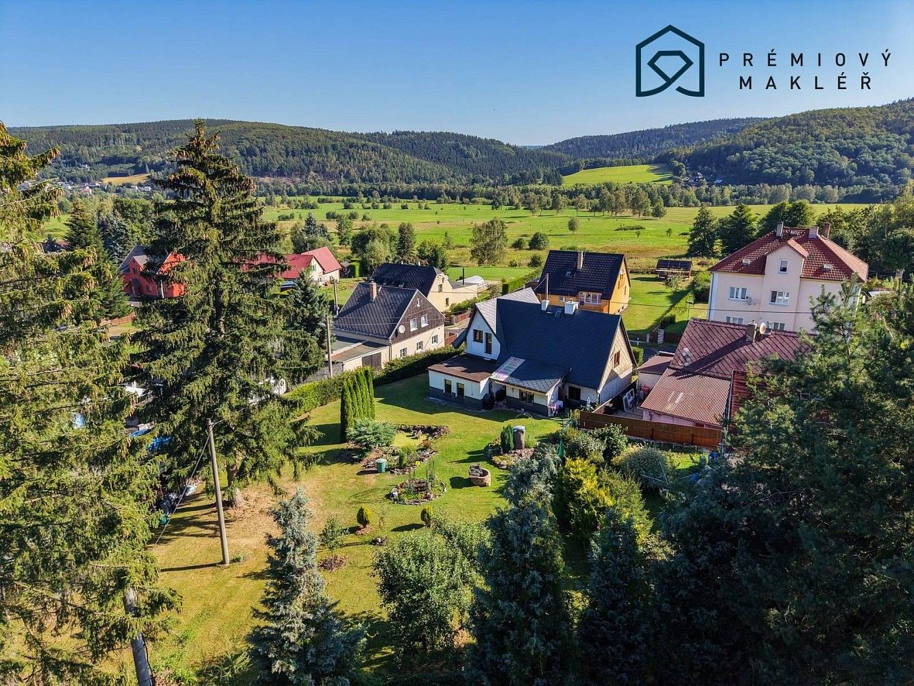 Rodinné domy, Brandov, okres Most, Ústecký kraj, 300 m² - 2
